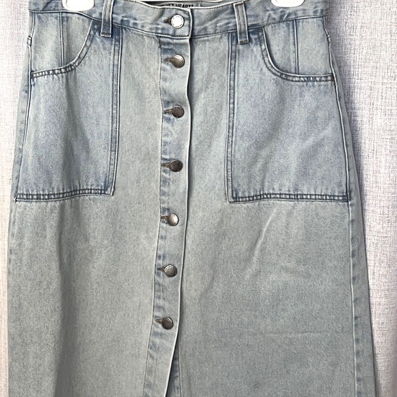 Vintage Skirt Button Up Denim 100% Cotton Size 29 Midi Pockets Light Wash - Picture 2 of 7